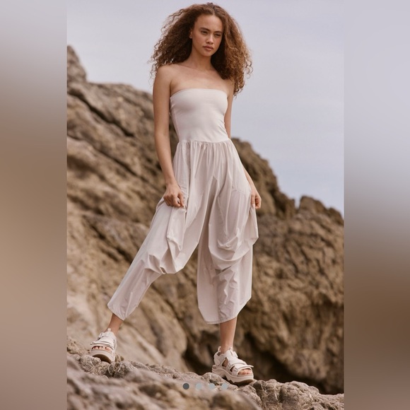 free people movement Pants - NWT FREE PEOPLE MOVEMENT WAY BACK CONVERTIBLE ONE-PIECE